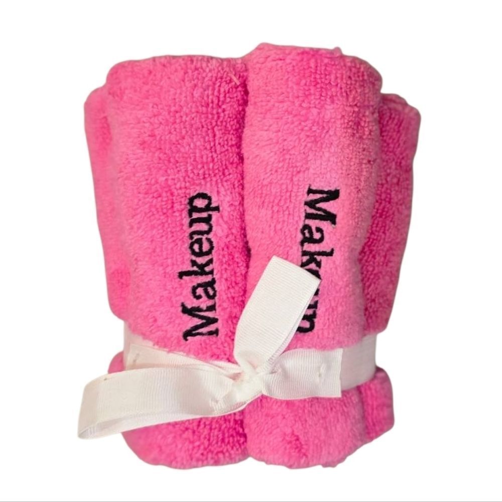 At Home Set Of 5 Pink Makeup Towels